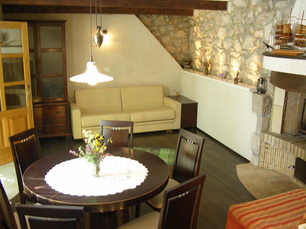 Apartments Smit Cres Pokoj fotografie